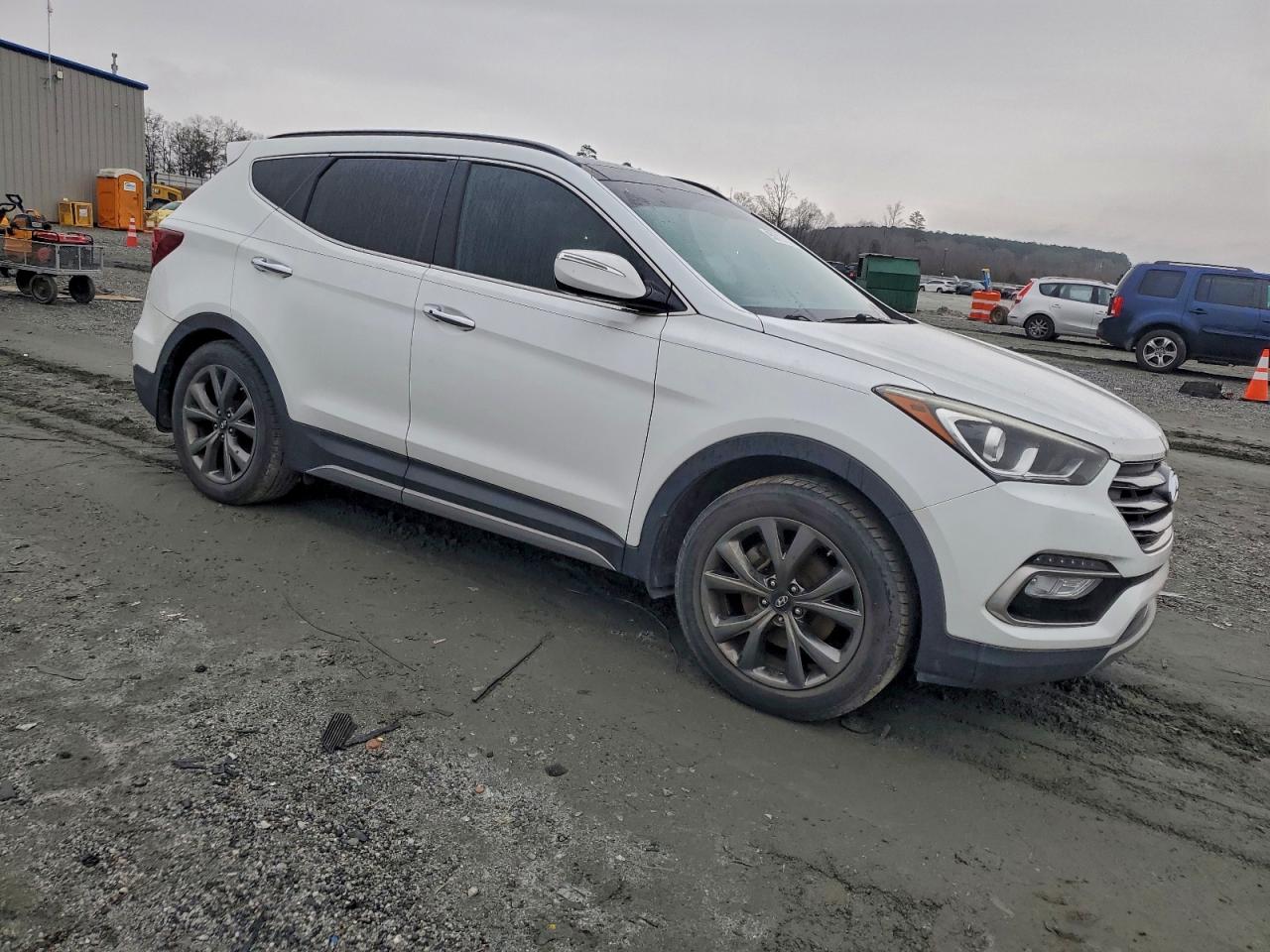 Lot #3318958924 2018 HYUNDAI SANTA FE S