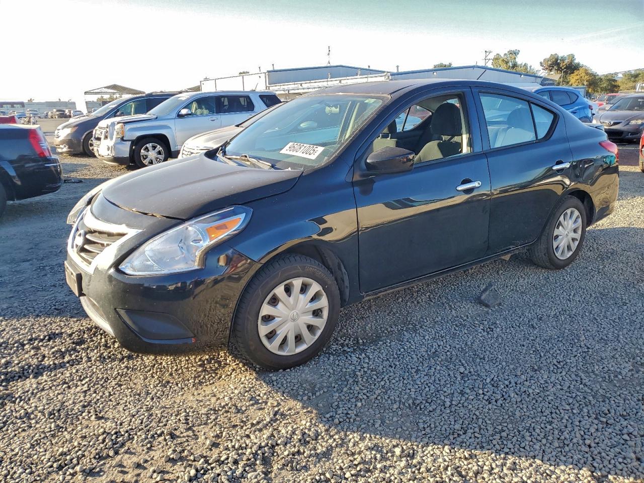 NISSAN VERSA S