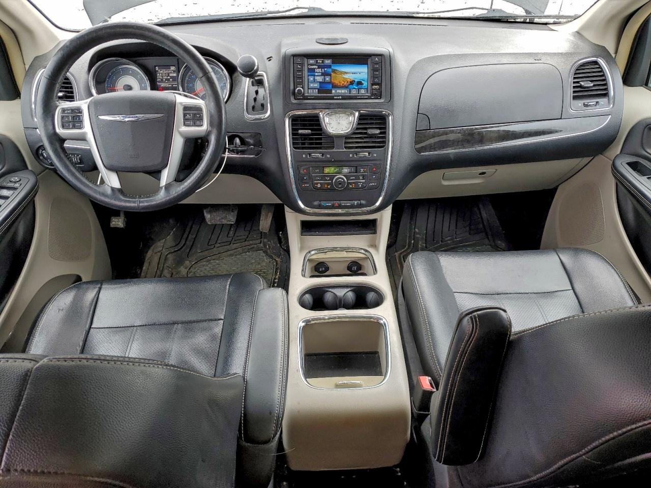 CHRYSLER TOWN & COUNTRY TOURING L