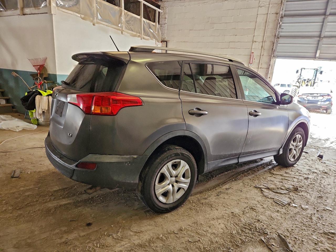 TOYOTA RAV4 LE