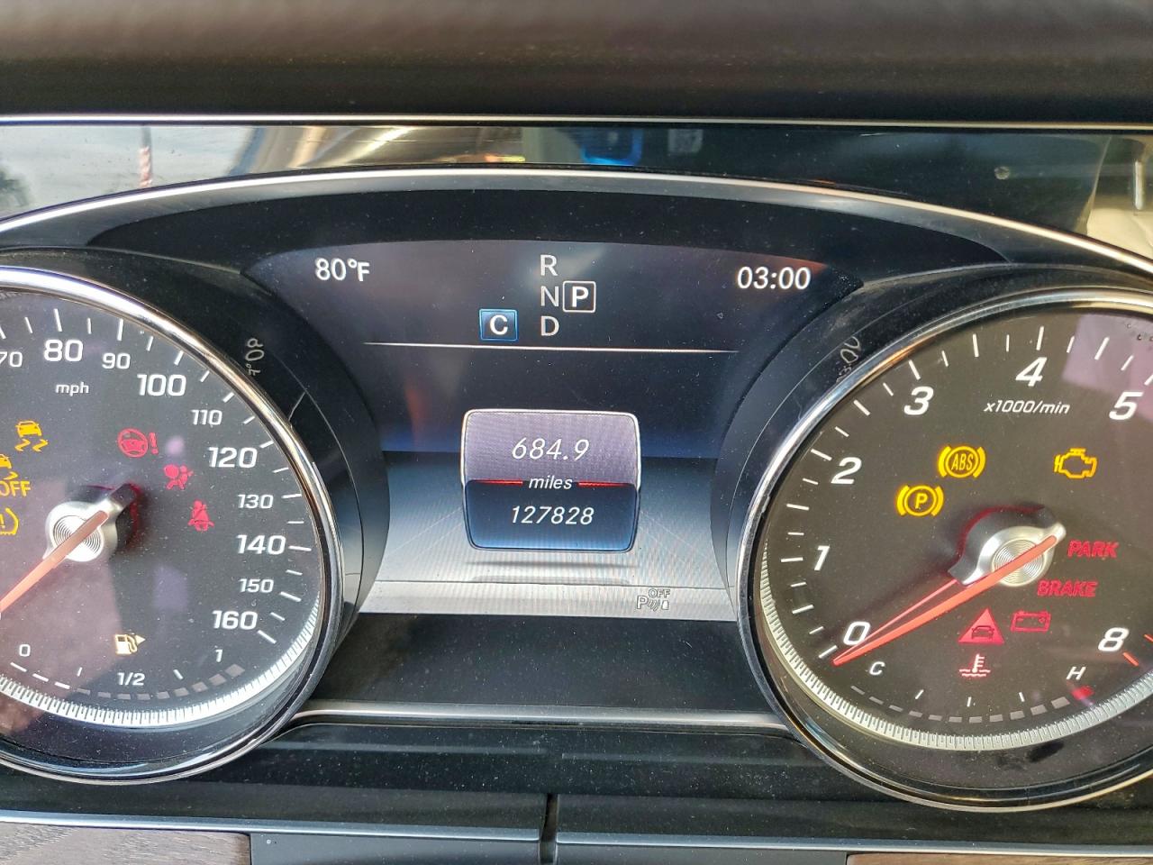 MERCEDES-BENZ E-CLASS 300