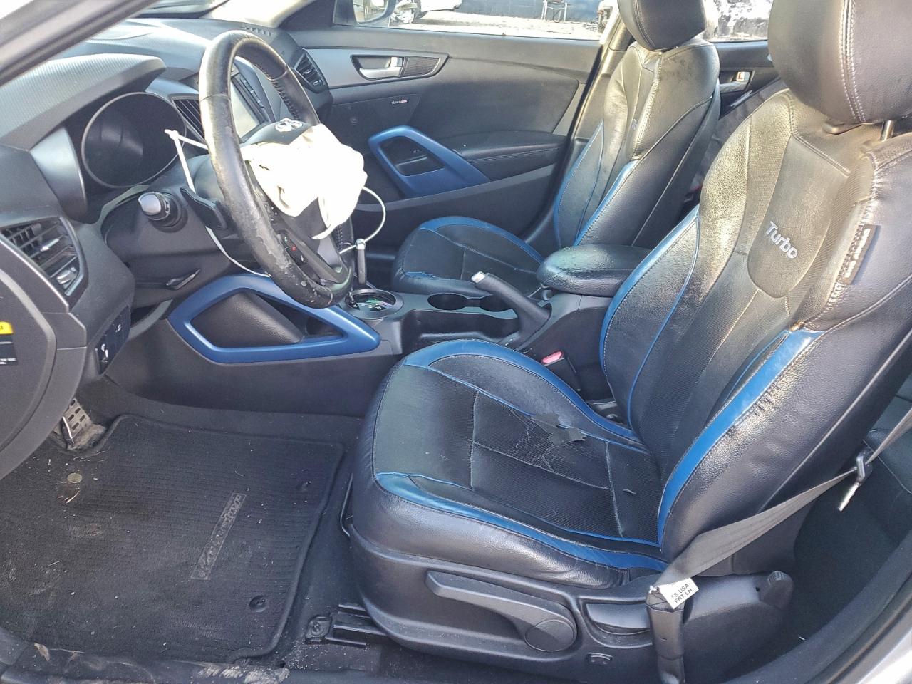 HYUNDAI VELOSTER TURBO