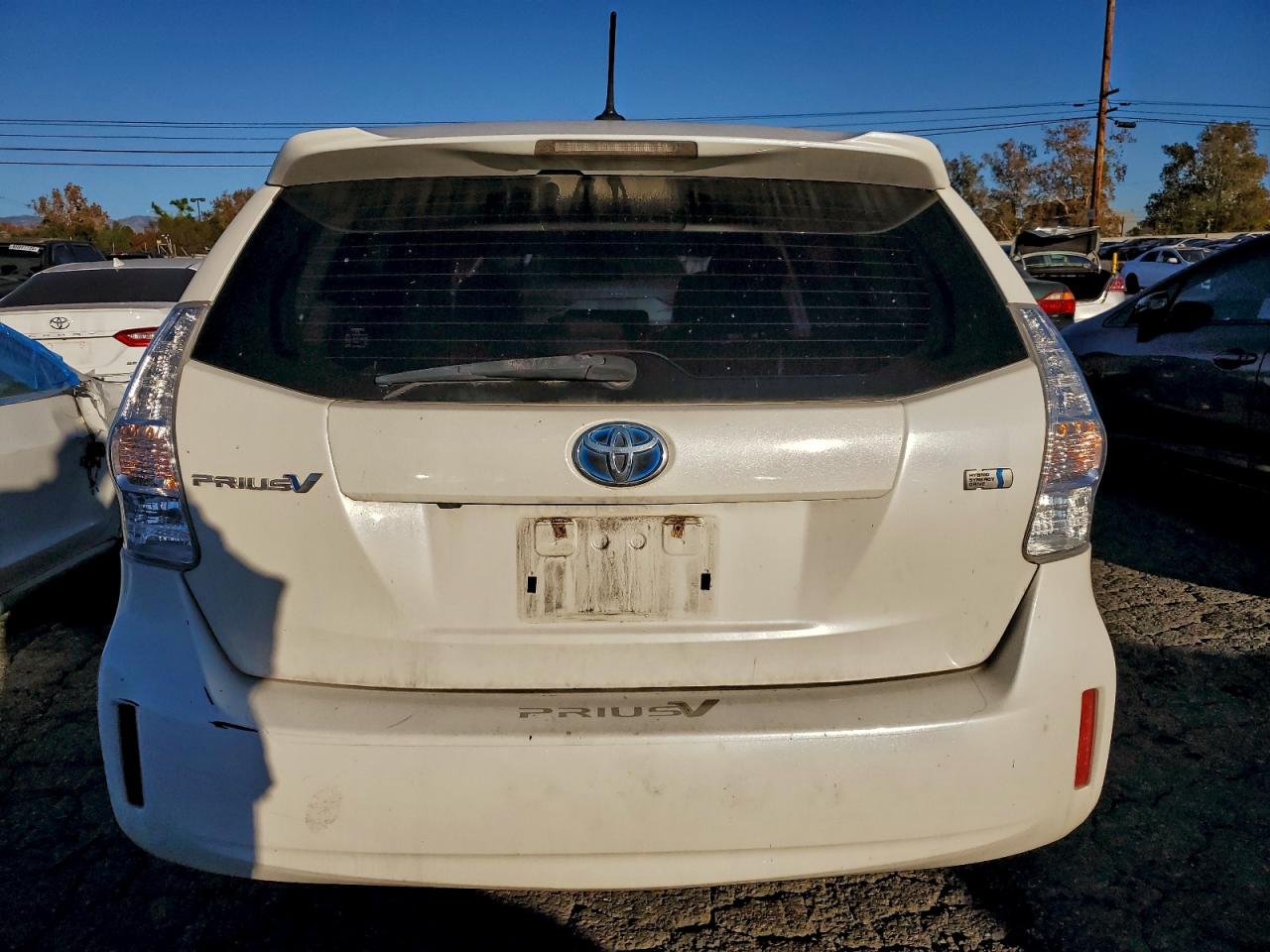 Lot #3311446375 2012 TOYOTA PRIUS V