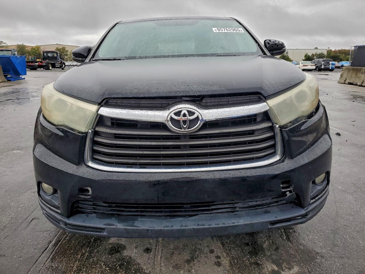 TOYOTA HIGHLANDER LE