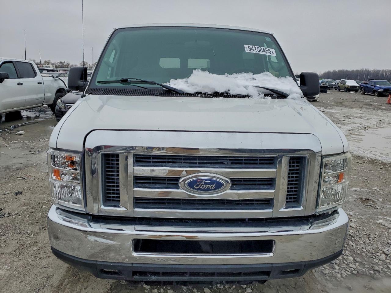 FORD ECONOLINE E350 SUPER DUTY WAGON
