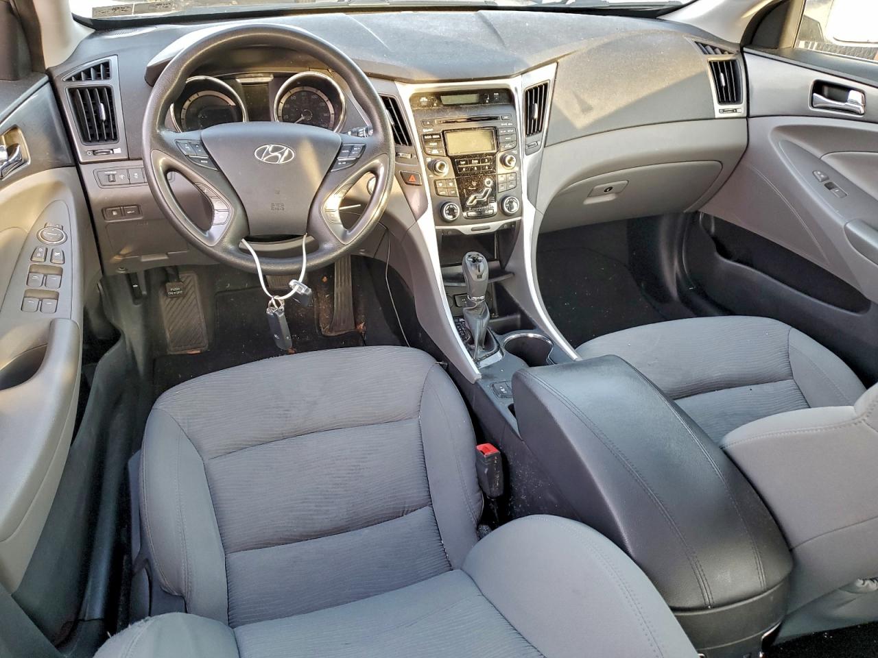 HYUNDAI SONATA HYBRID