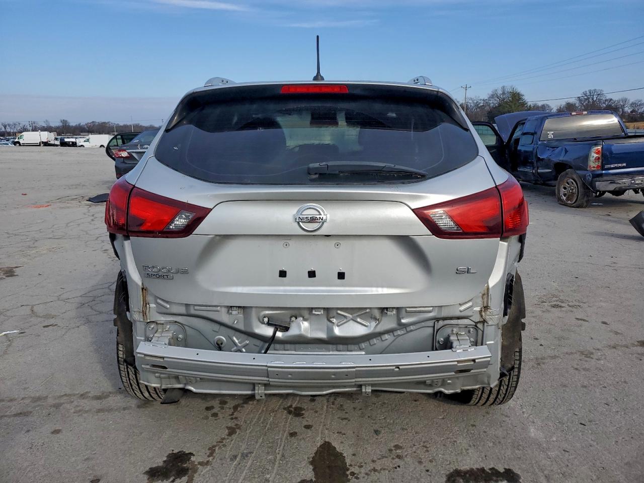 NISSAN ROGUE SPORT S