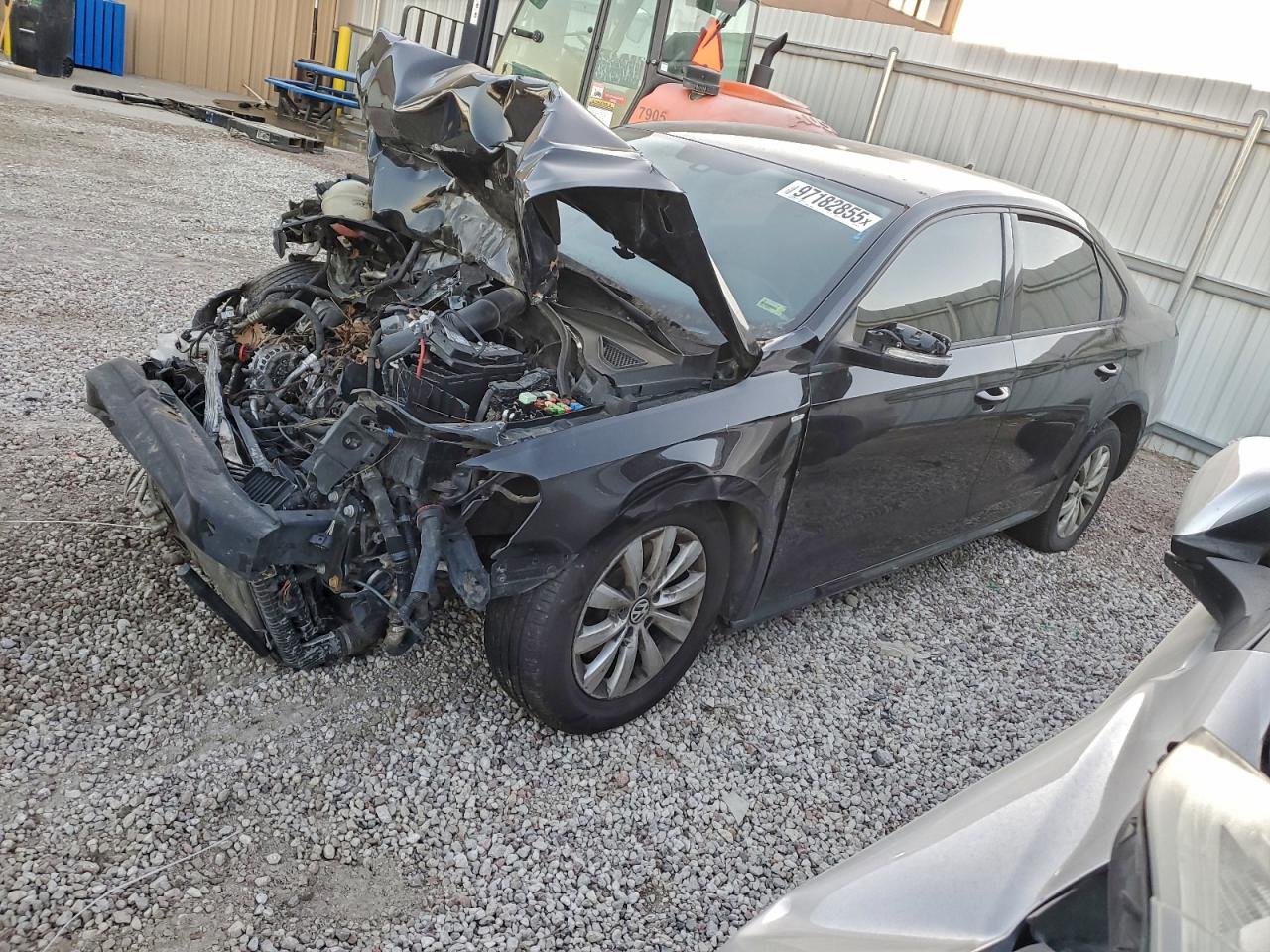 Lot #3317835200 2015 VOLKSWAGEN PASSAT S