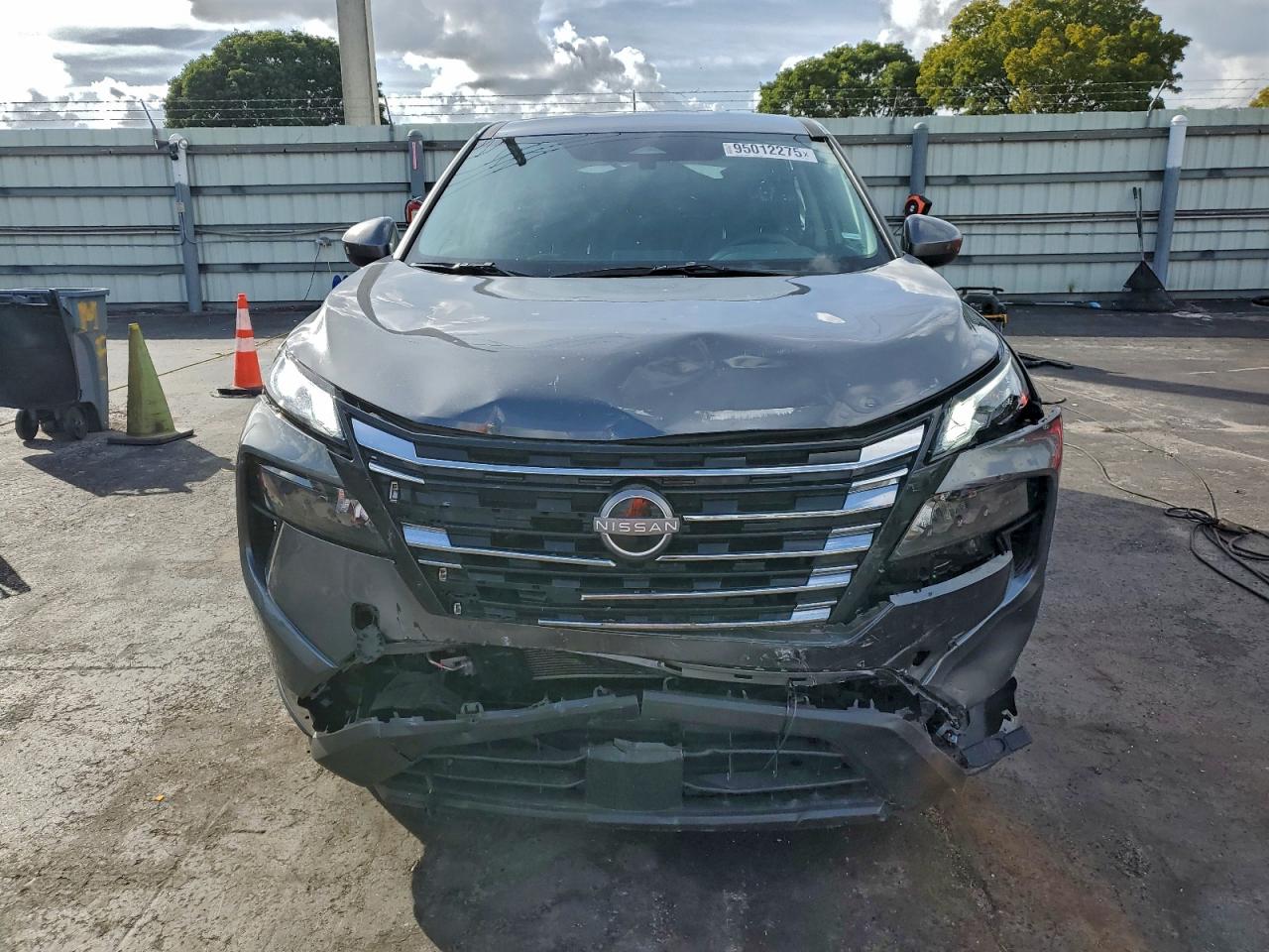 Lot #3302704013 2025 NISSAN ROGUE SV