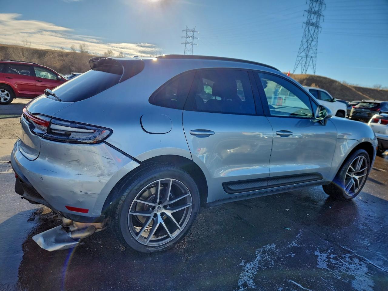 PORSCHE MACAN