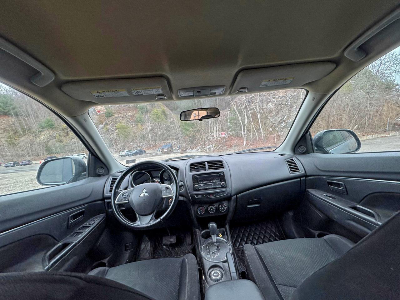 MITSUBISHI OUTLANDER ES