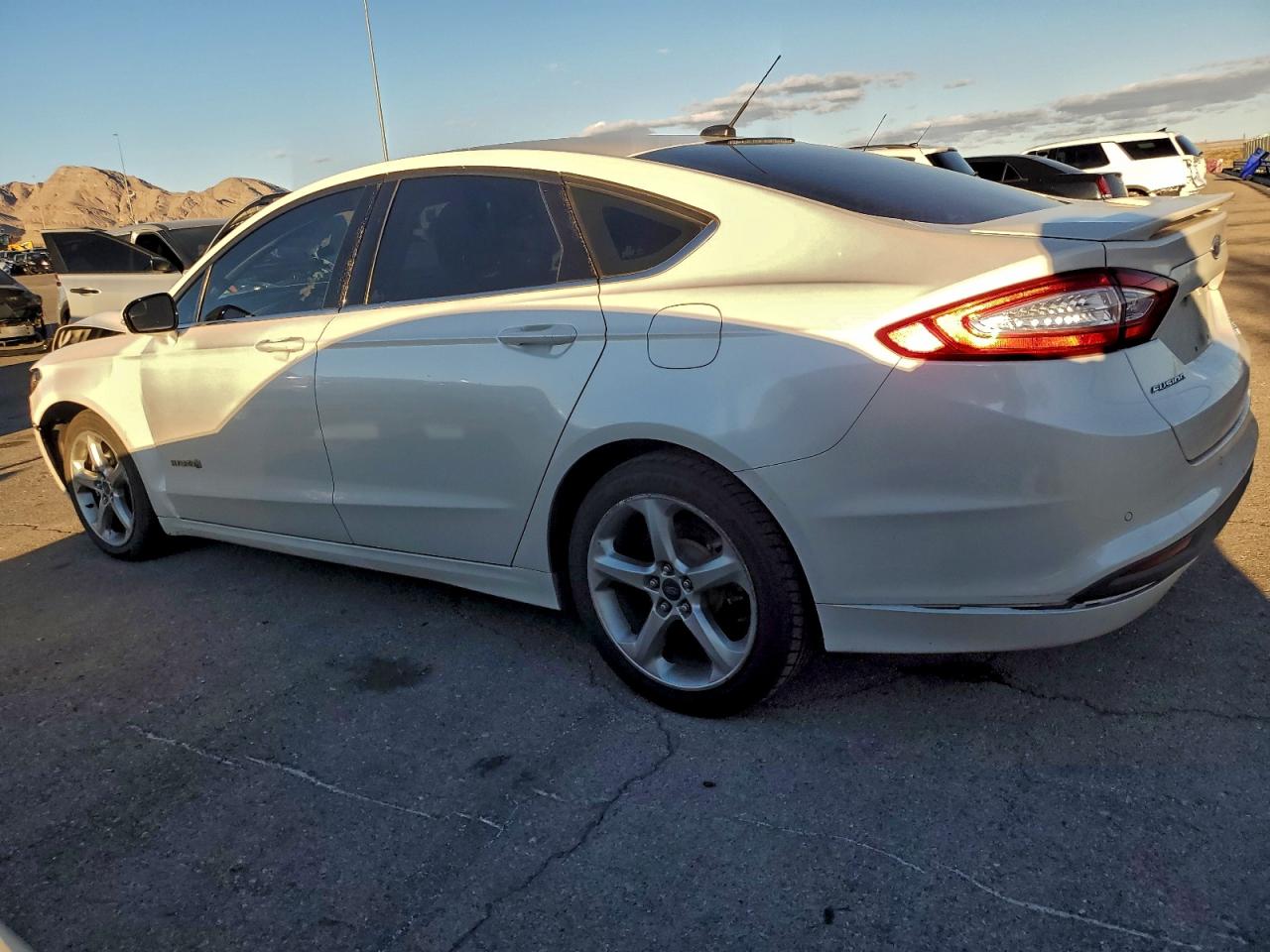 FORD FUSION SE HYBRID