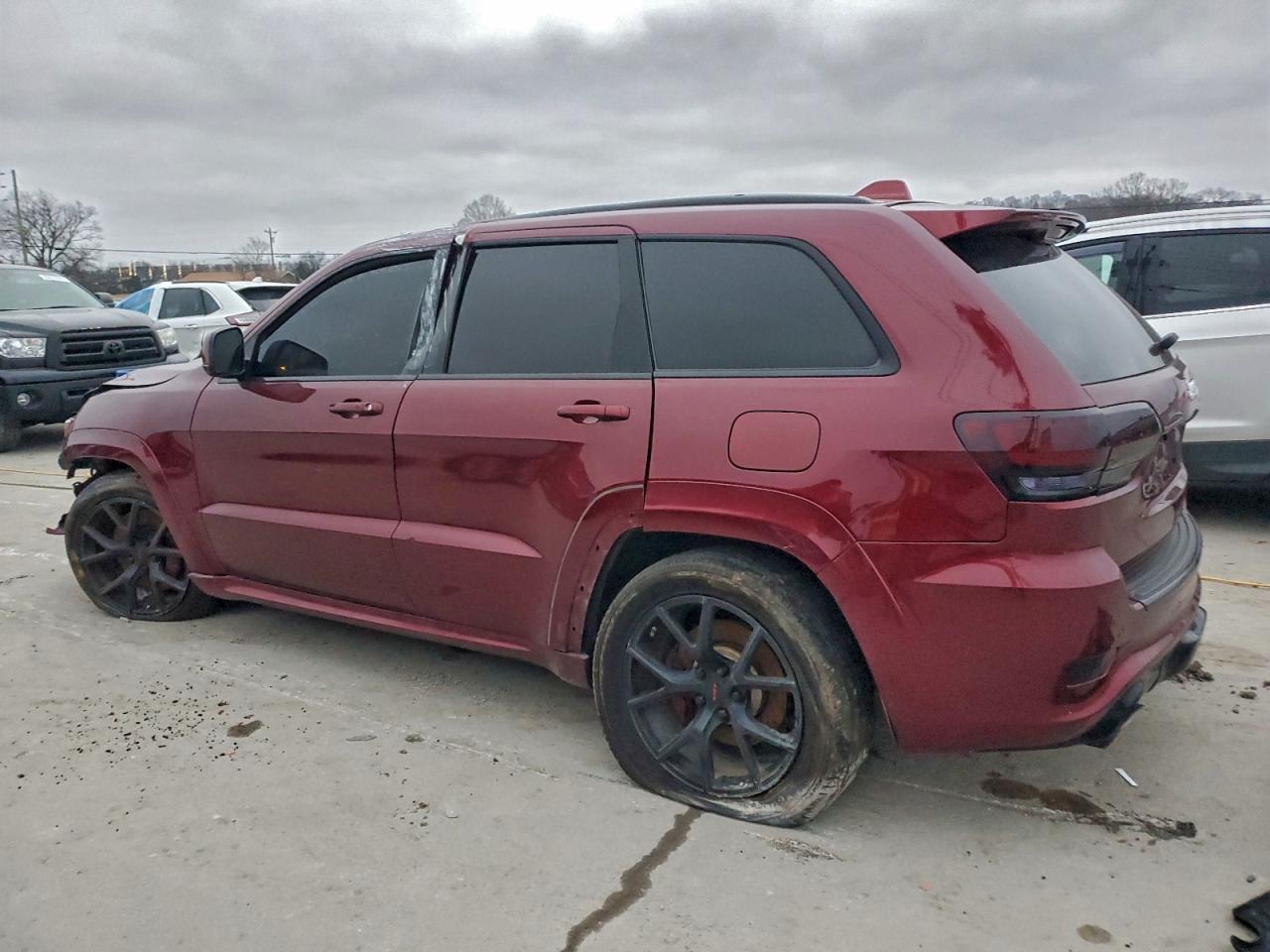 JEEP GRAND CHEROKEE SRT-8