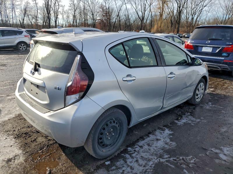 2015 TOYOTA PRIUS C #3304515547