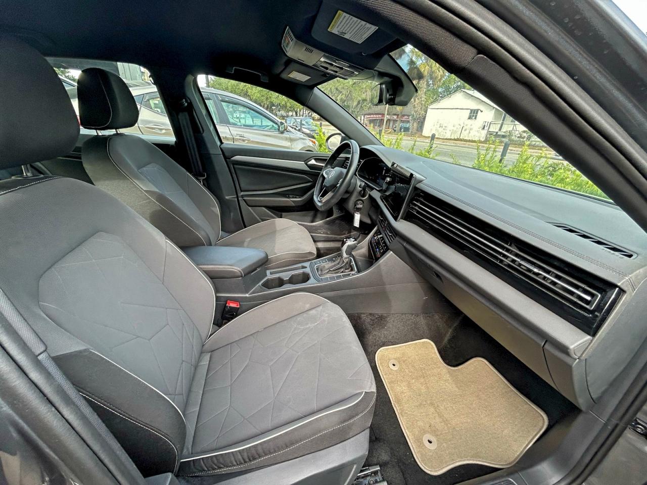 VOLKSWAGEN JETTA SPORT