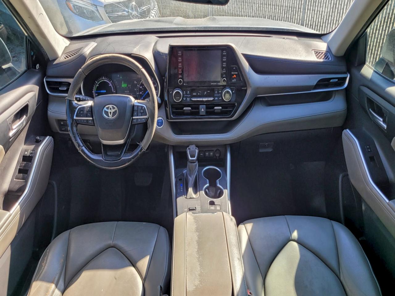 Lot #3305484129 2021 TOYOTA HIGHLANDER