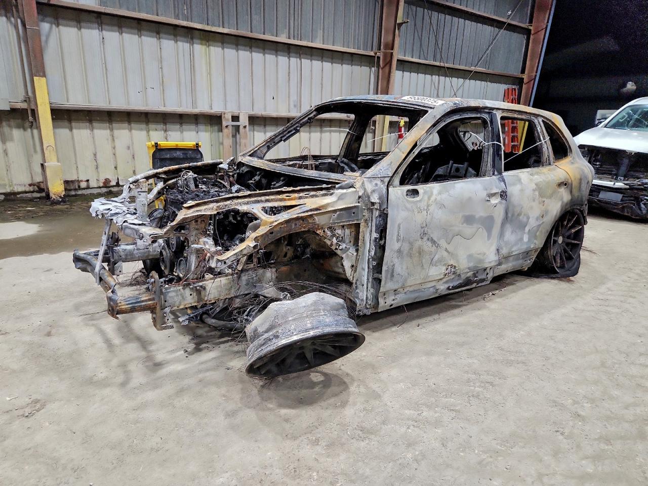 Lot #3316067240 2014 PORSCHE CAYENNE