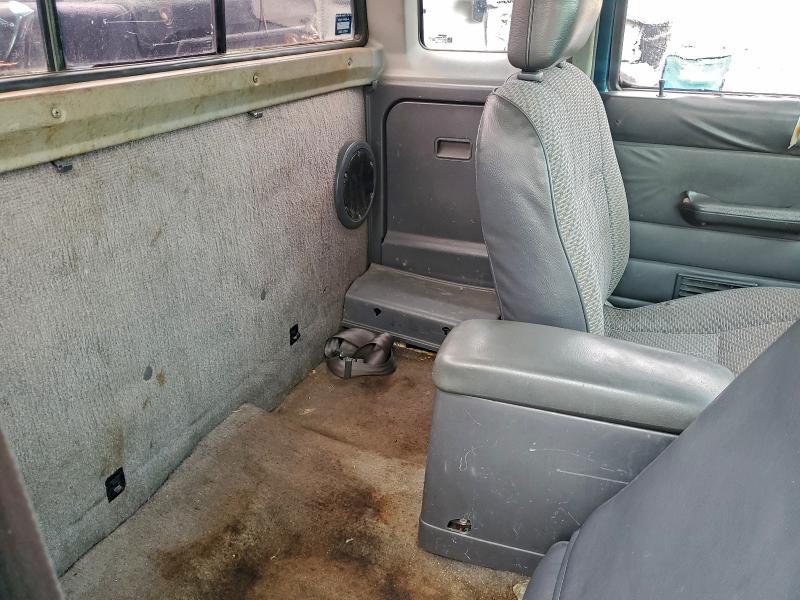 1996 NISSAN TRUCK KING #3304635970