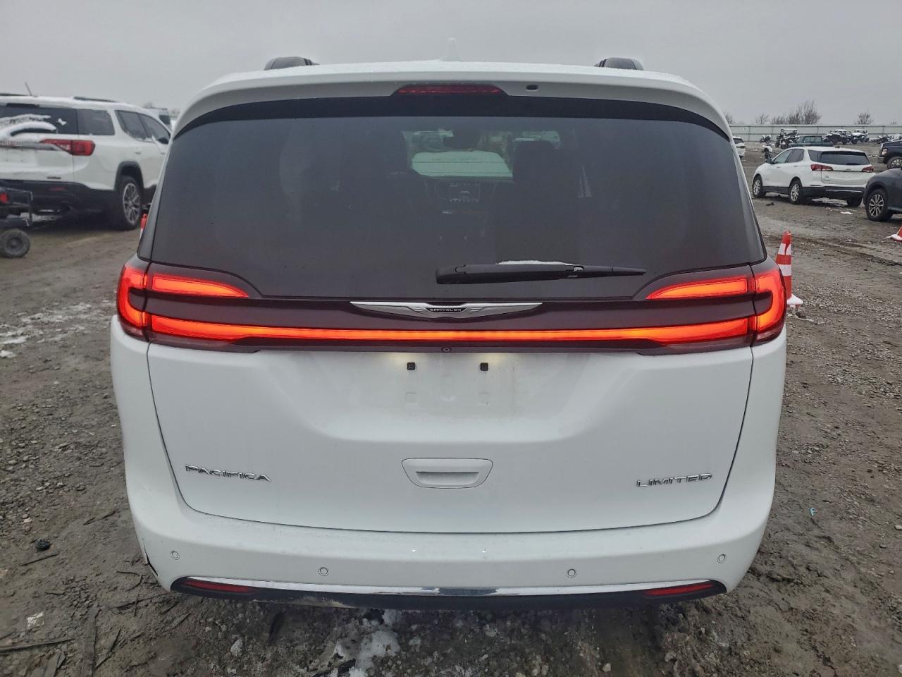 CHRYSLER PACIFICA LIMITED