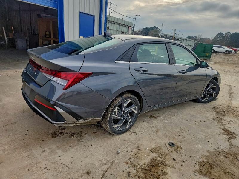 2025 HYUNDAI ELANTRA SE #3305299300