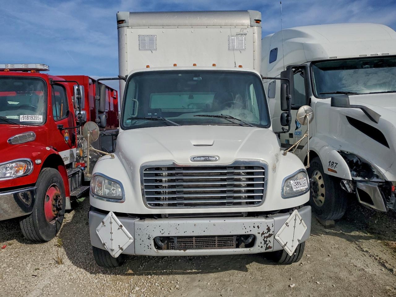 Lot #3318994356 2015 FREIGHTLINER M2 106 MED