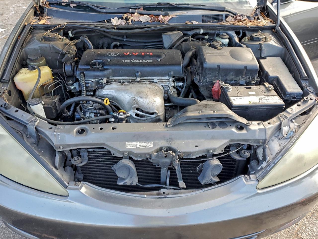 Lot #3303564927 2004 TOYOTA CAMRY LE