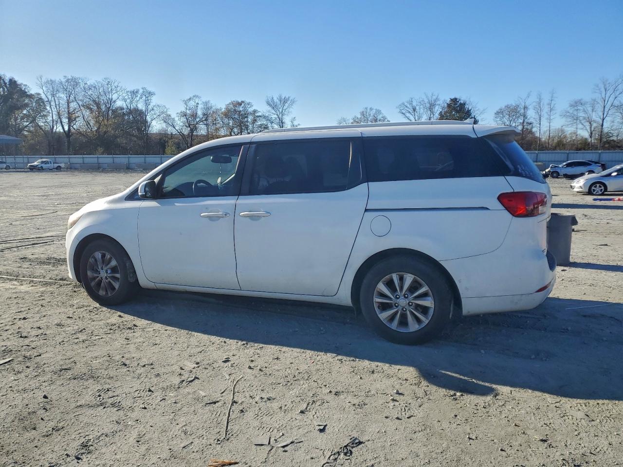 Lot #3316800413 2015 KIA SEDONA LX