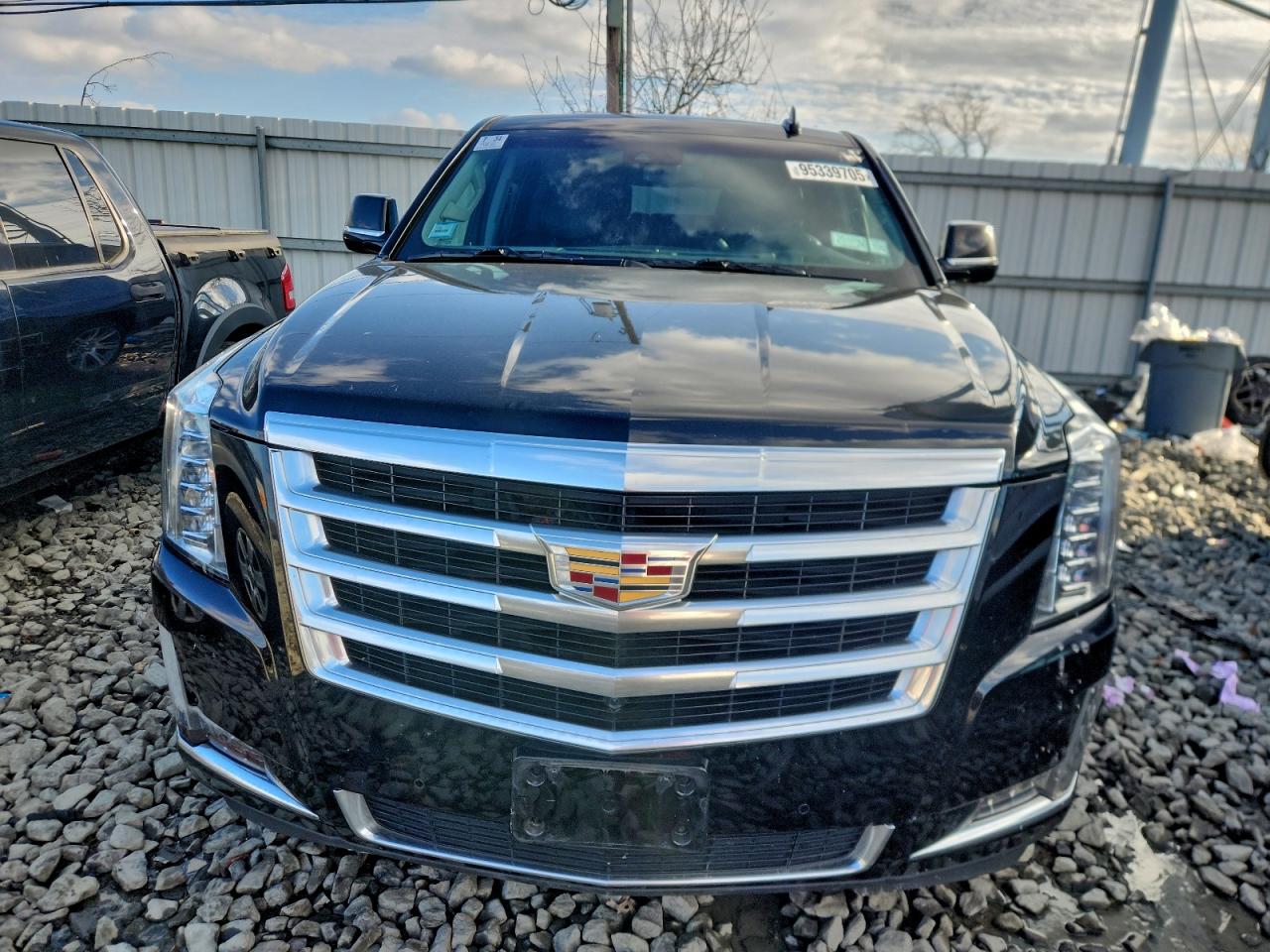 Lot #3317782094 2019 CADILLAC ESCALADE E