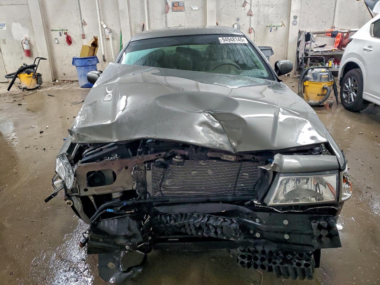 Lot #3309258622 2004 MERCURY GRAND MARQ