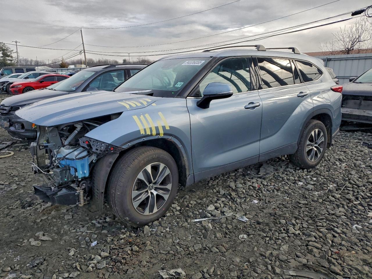 TOYOTA HIGHLANDER XLE