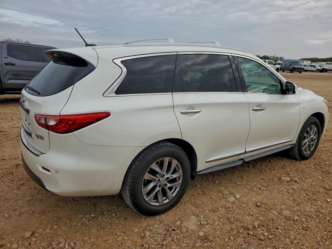 INFINITI QX60