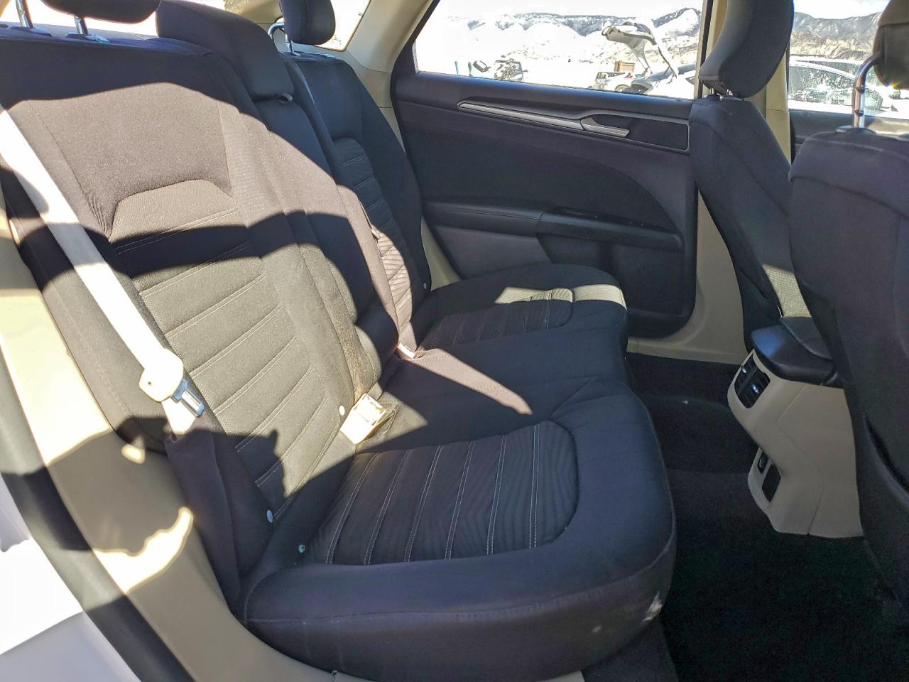 FORD FUSION SE HYBRID