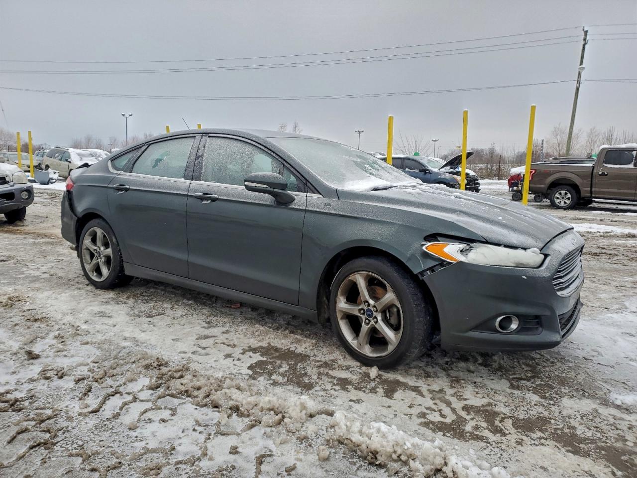 FORD FUSION SE