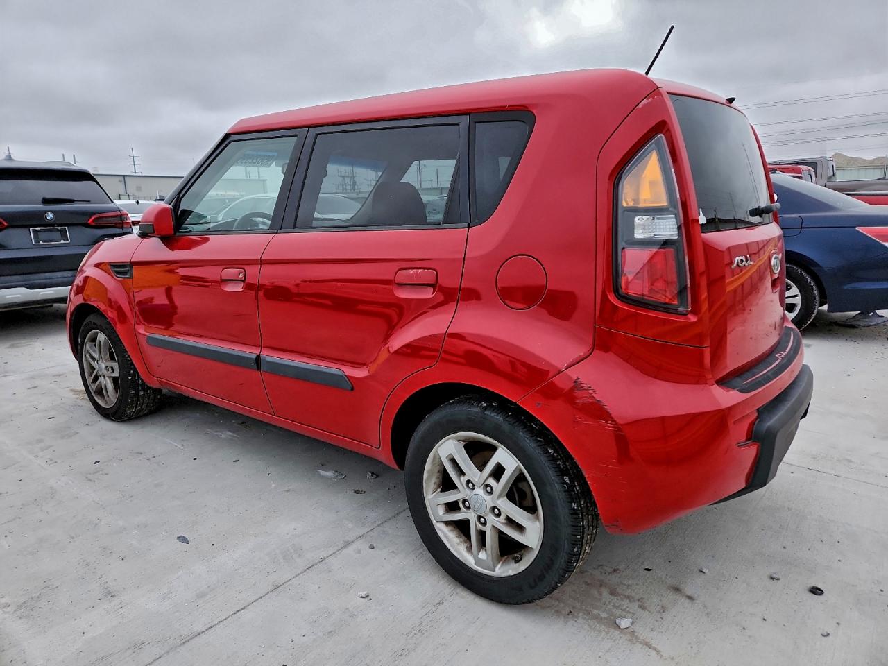 KIA SOUL +
