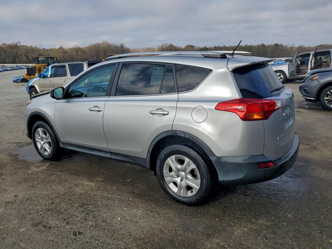 TOYOTA RAV4 LE