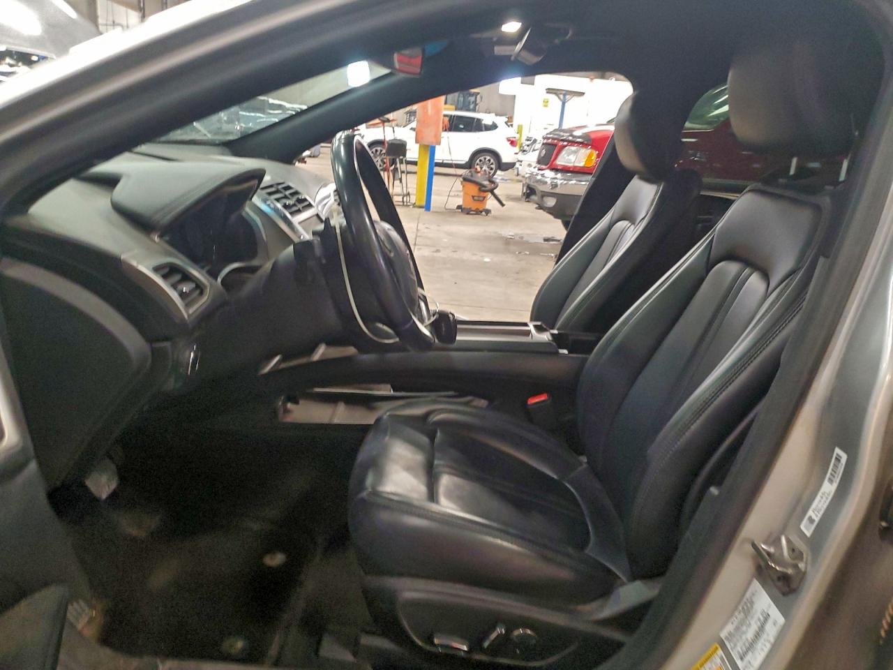 LINCOLN MKZ PREMIERE