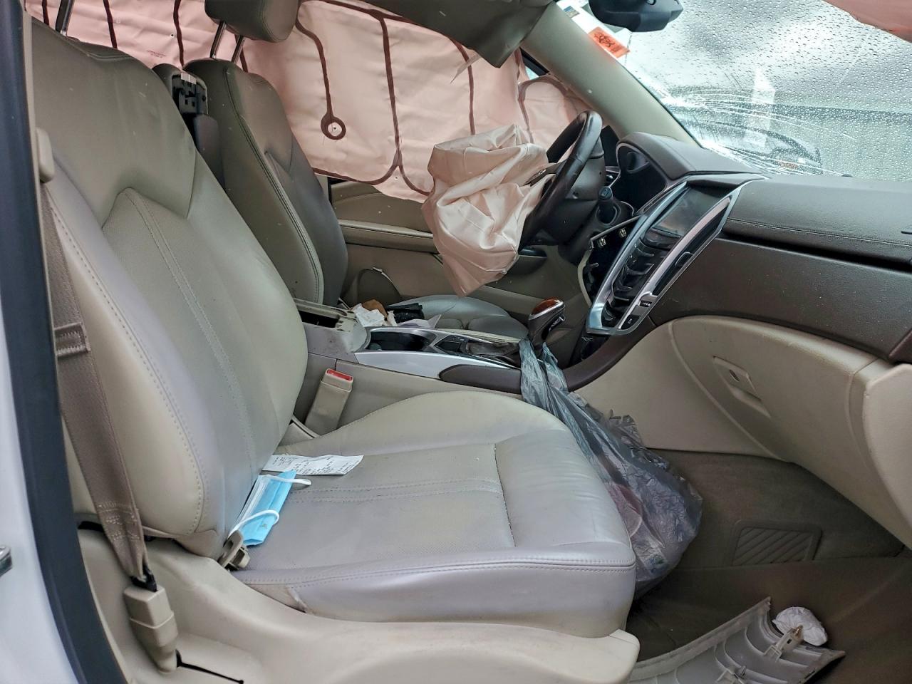 CADILLAC SRX LUXURY COLLECTION