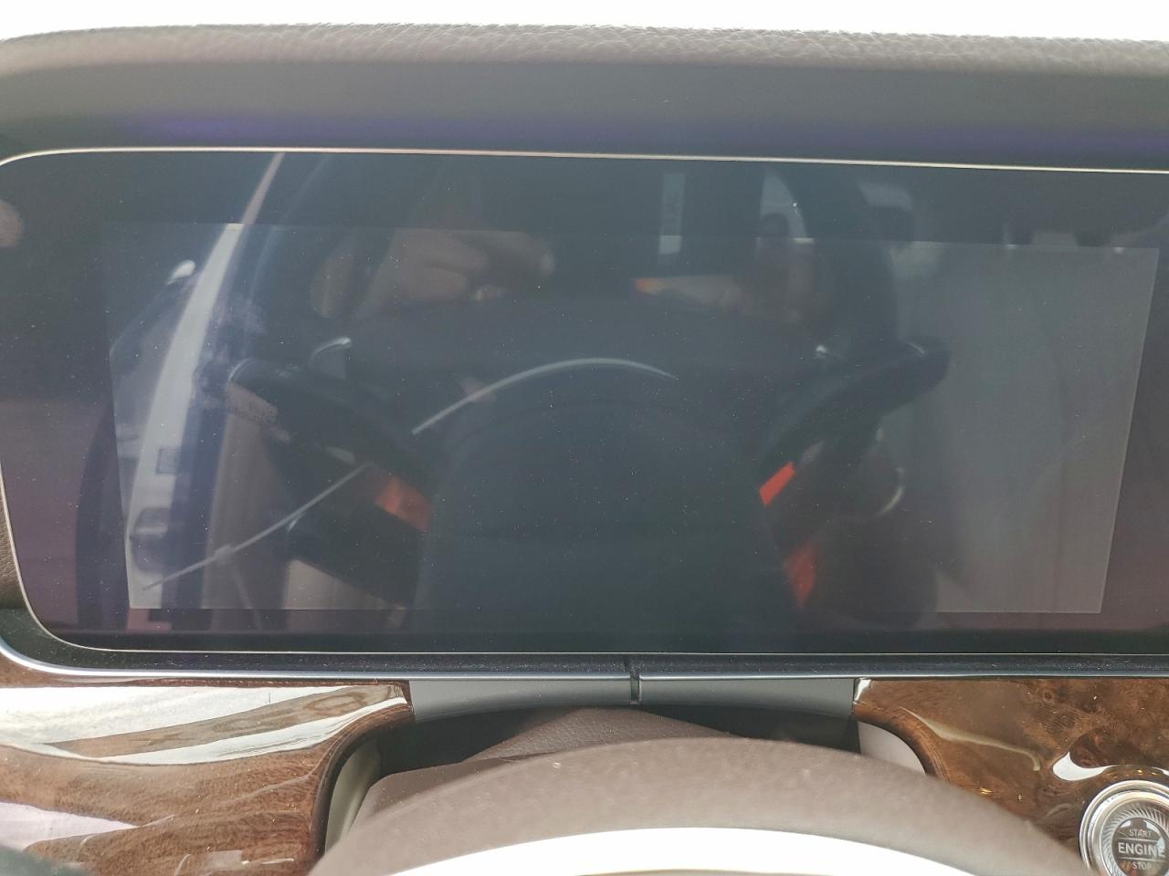 MERCEDES-BENZ E-CLASS 300