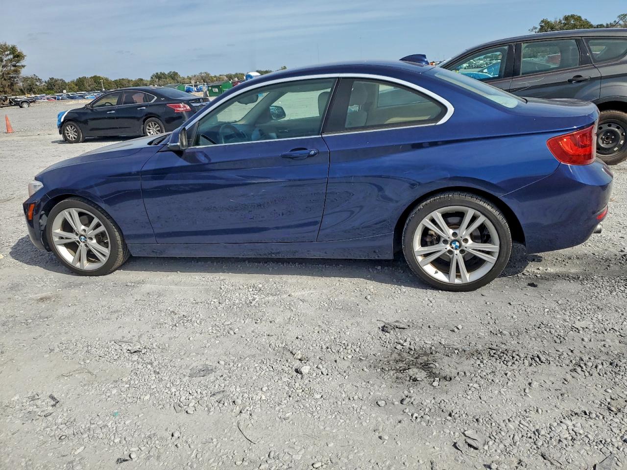 BMW 2 SERIES I