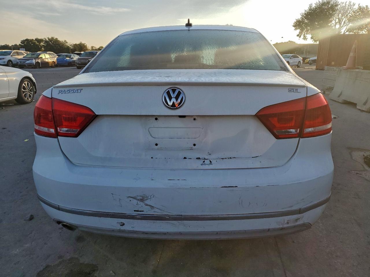 VOLKSWAGEN PASSAT SEL