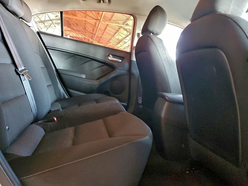 2017 KIA FORTE LX #3304059510