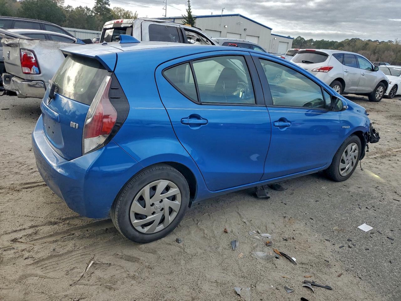 Lot #3317756097 2015 TOYOTA PRIUS C