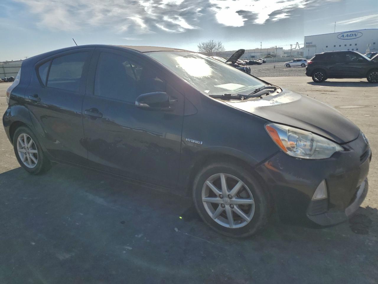 TOYOTA PRIUS C