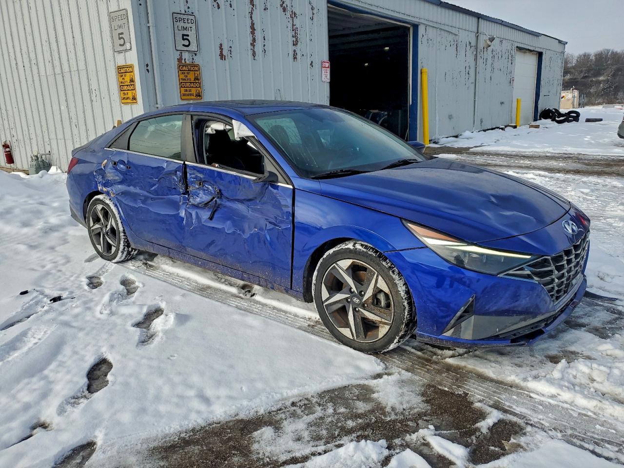 Lot #3304565439 2021 HYUNDAI ELANTRA LI