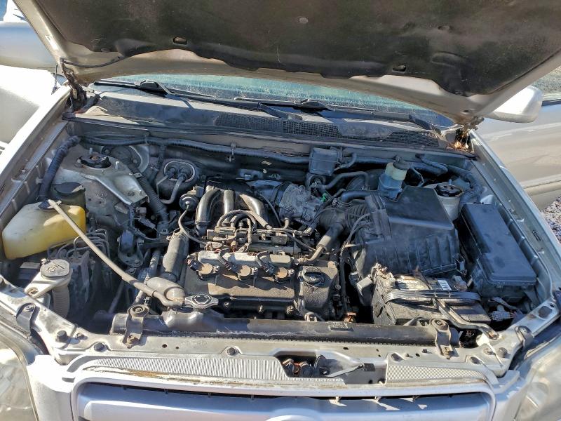 2004 TOYOTA HIGHLANDER #3309473629