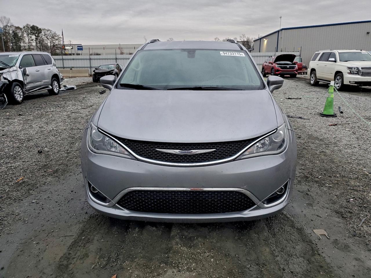 CHRYSLER PACIFICA TOURING L