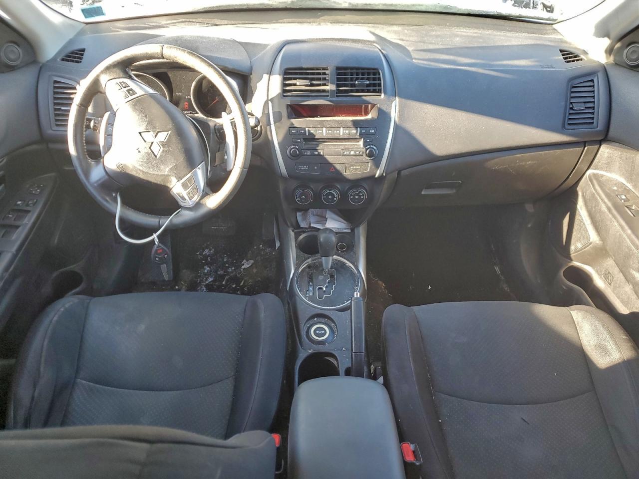 MITSUBISHI OUTLANDER ES