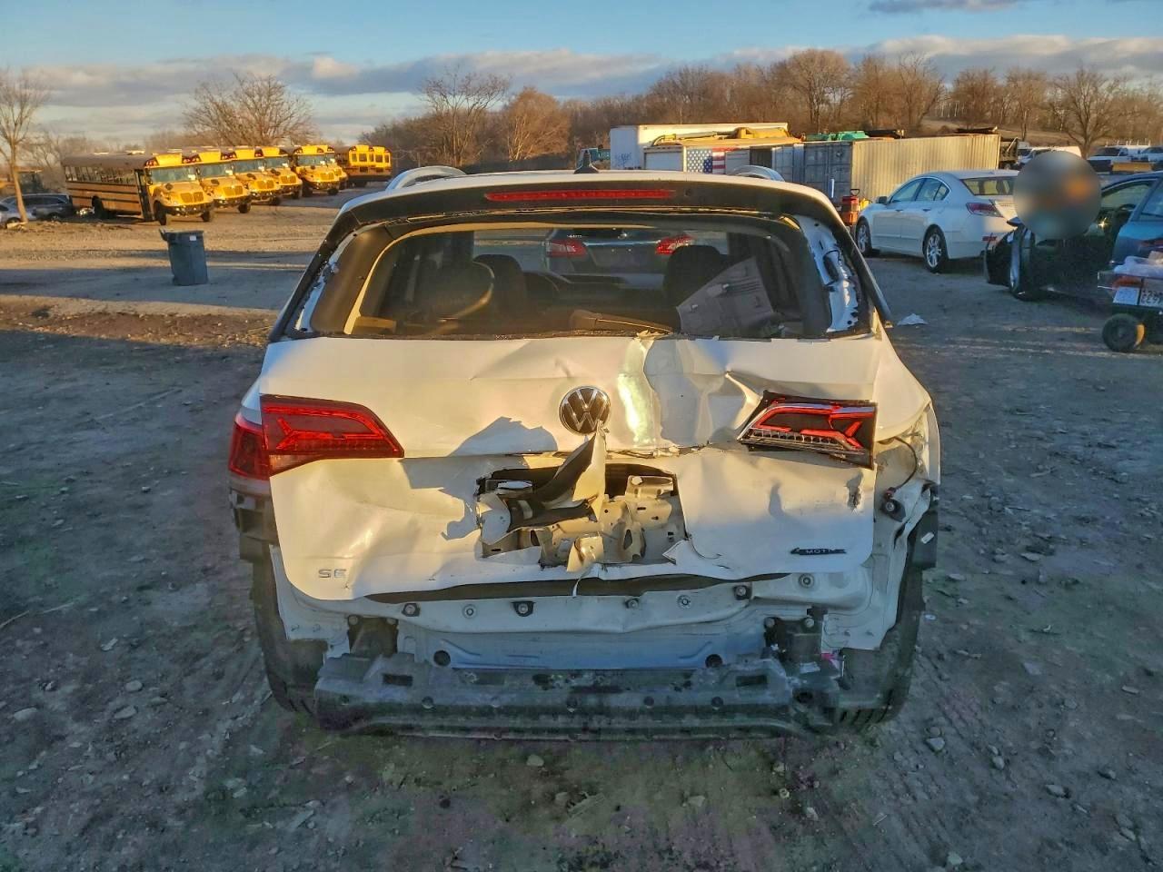 VOLKSWAGEN TAOS SE IQ DRIVE