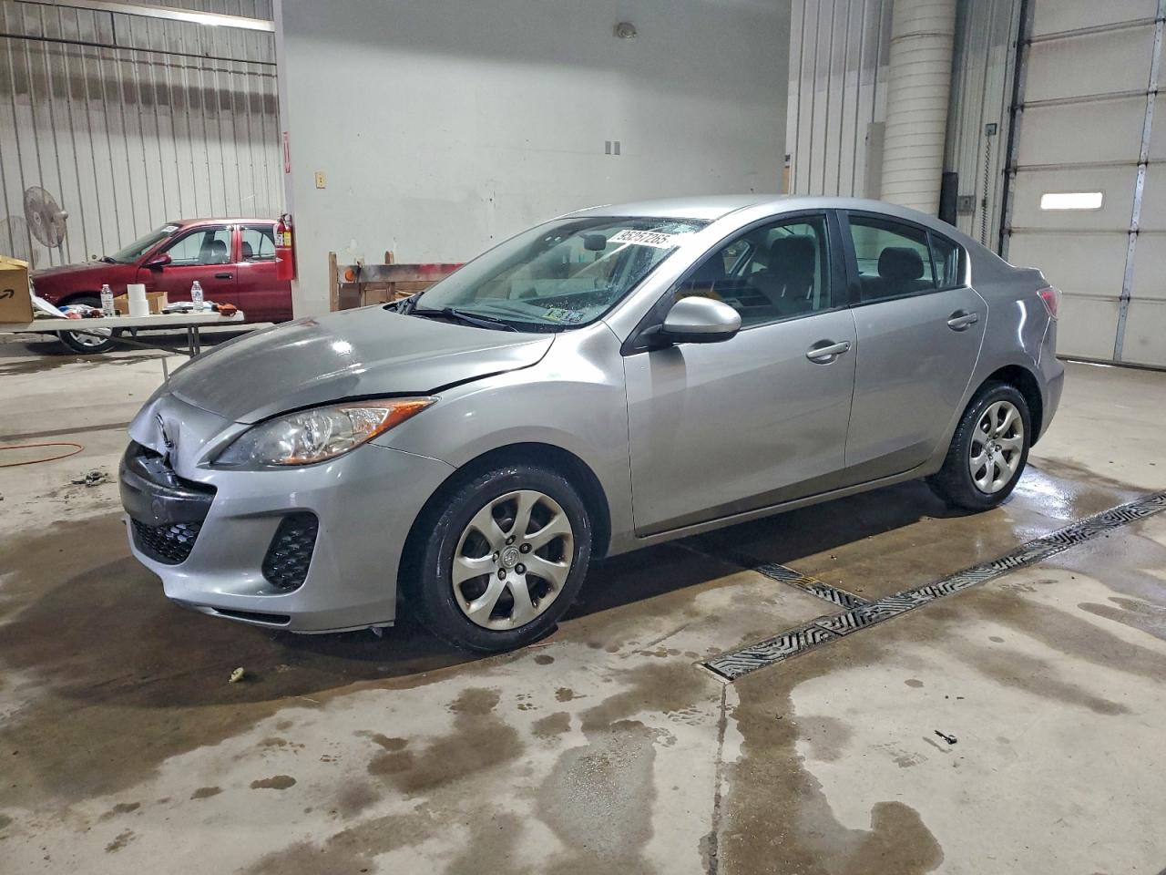 MAZDA 3 I
