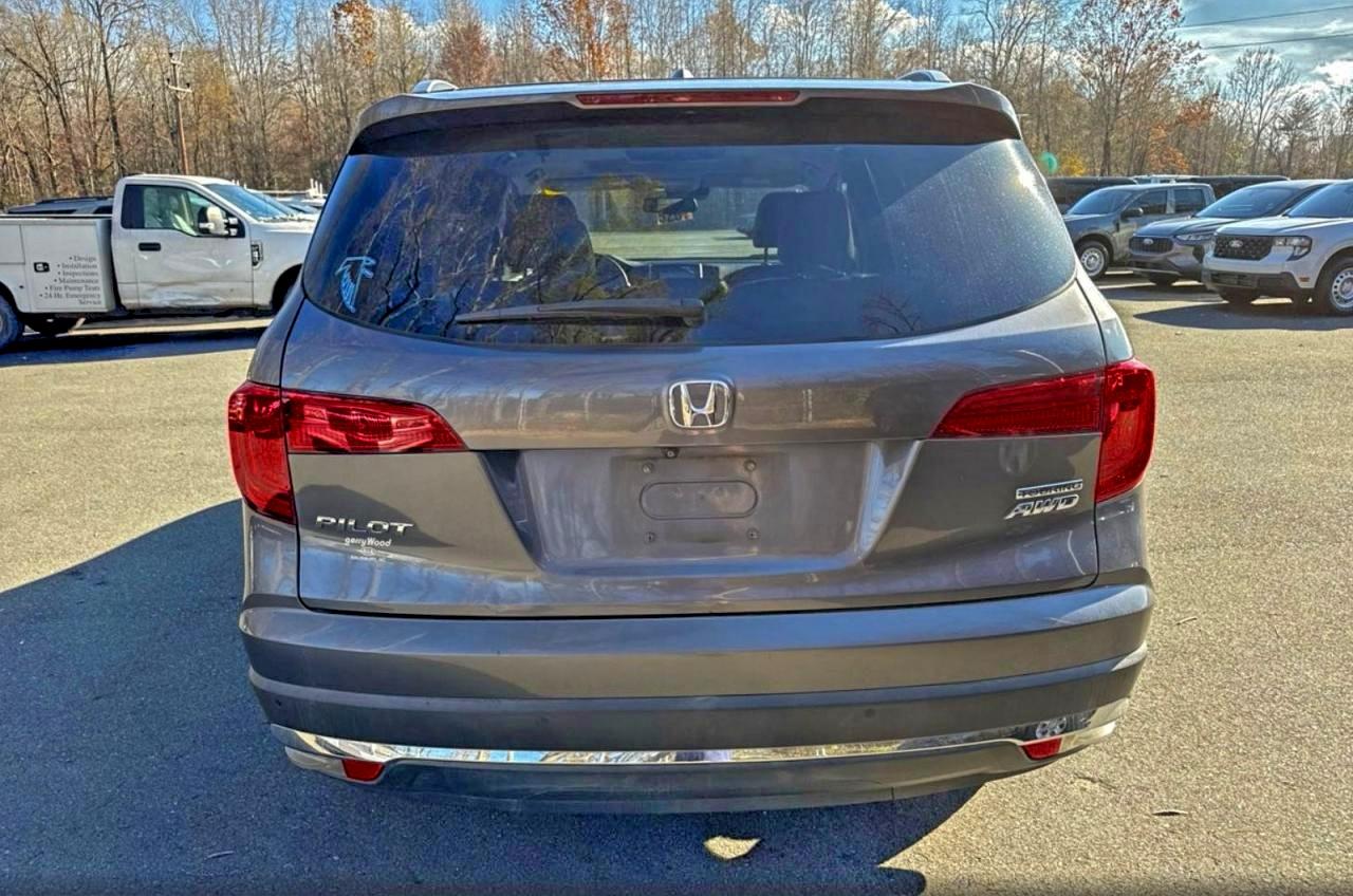 Lot #3304622469 2016 HONDA PILOT TOUR